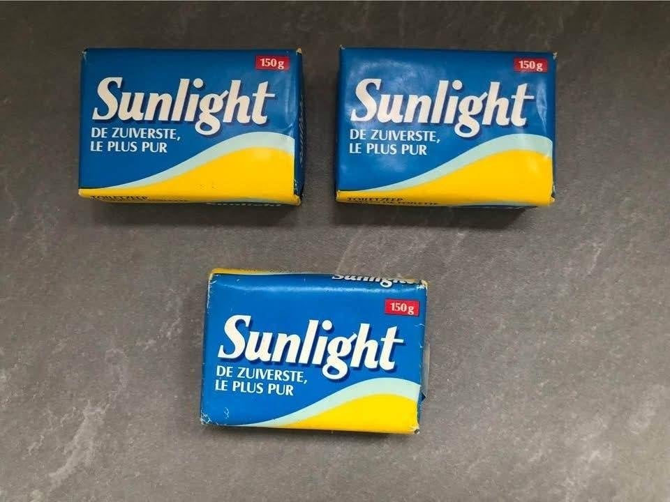 Sunlight zeep, Enlèvement