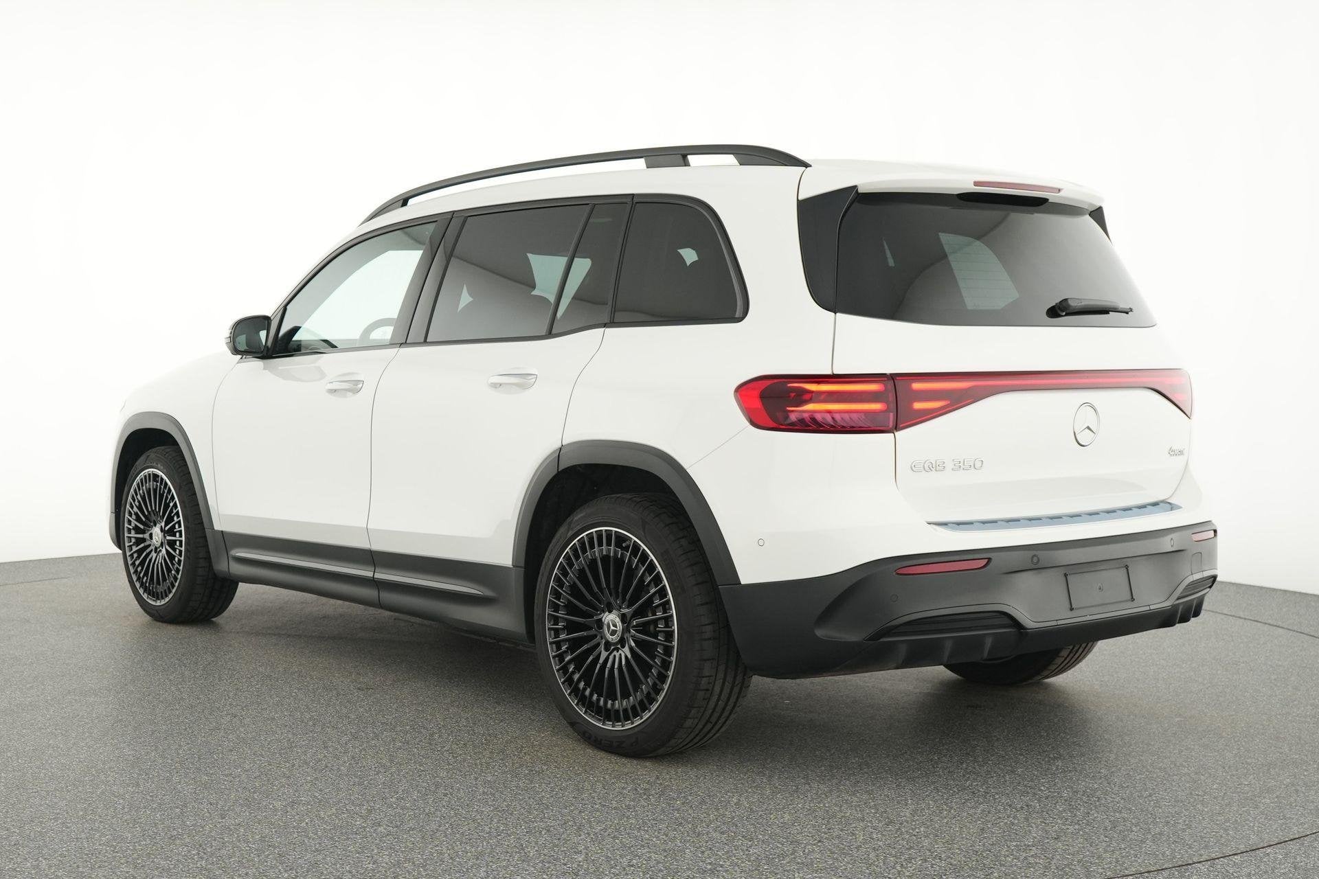 Mercedes-Benz EQB-Klasse 350 4MATIC AMG Line | Panoramisch D, Automaat, Stof, Wit, https://public.car-pass.be/vhr/94686637-a082-43c9-987a-564134bbdea5