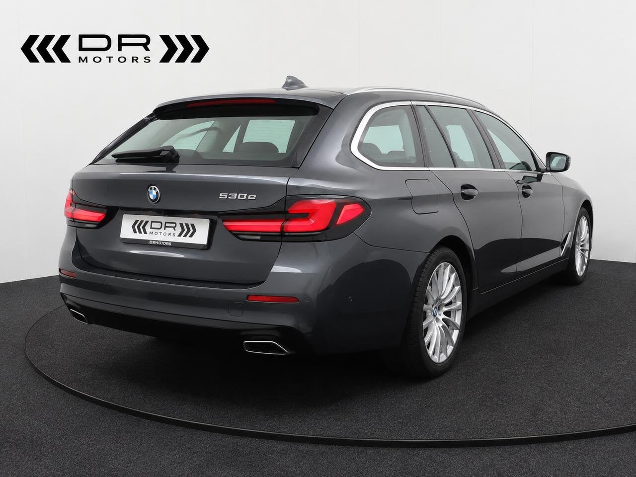 BMW 530 E - DRIVE ASSIST PROF - DODE HOEK - LED - VERWARMDE, Auto's, 0 min, 292 pk, 0 kg, 216 kW