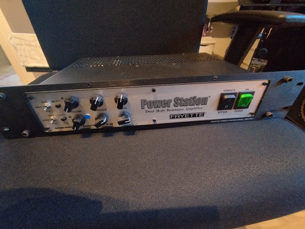 Fryette Power Station 100 Ampli, atténuateur, loadbox, Musique & Instruments, Enlèvement, Comme neuf, Guitare, 50 à 100 watts