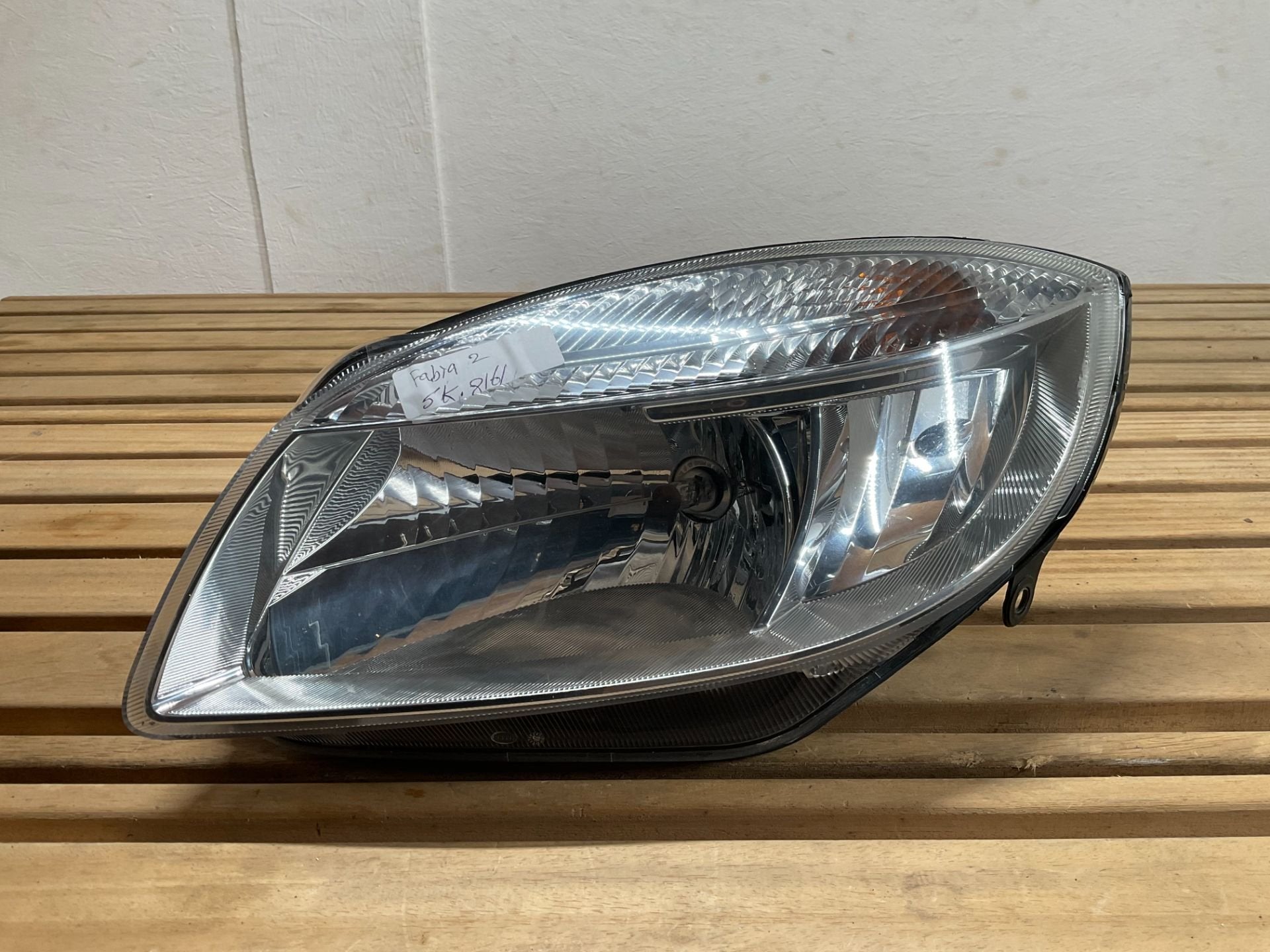Koplamp Skoda Fabia II 5J 2007-2010 247831-00 L SK-8161, Auto-onderdelen, Tr. Vaclava Klementa 869
293 01  Mlada Boleslav, CZ