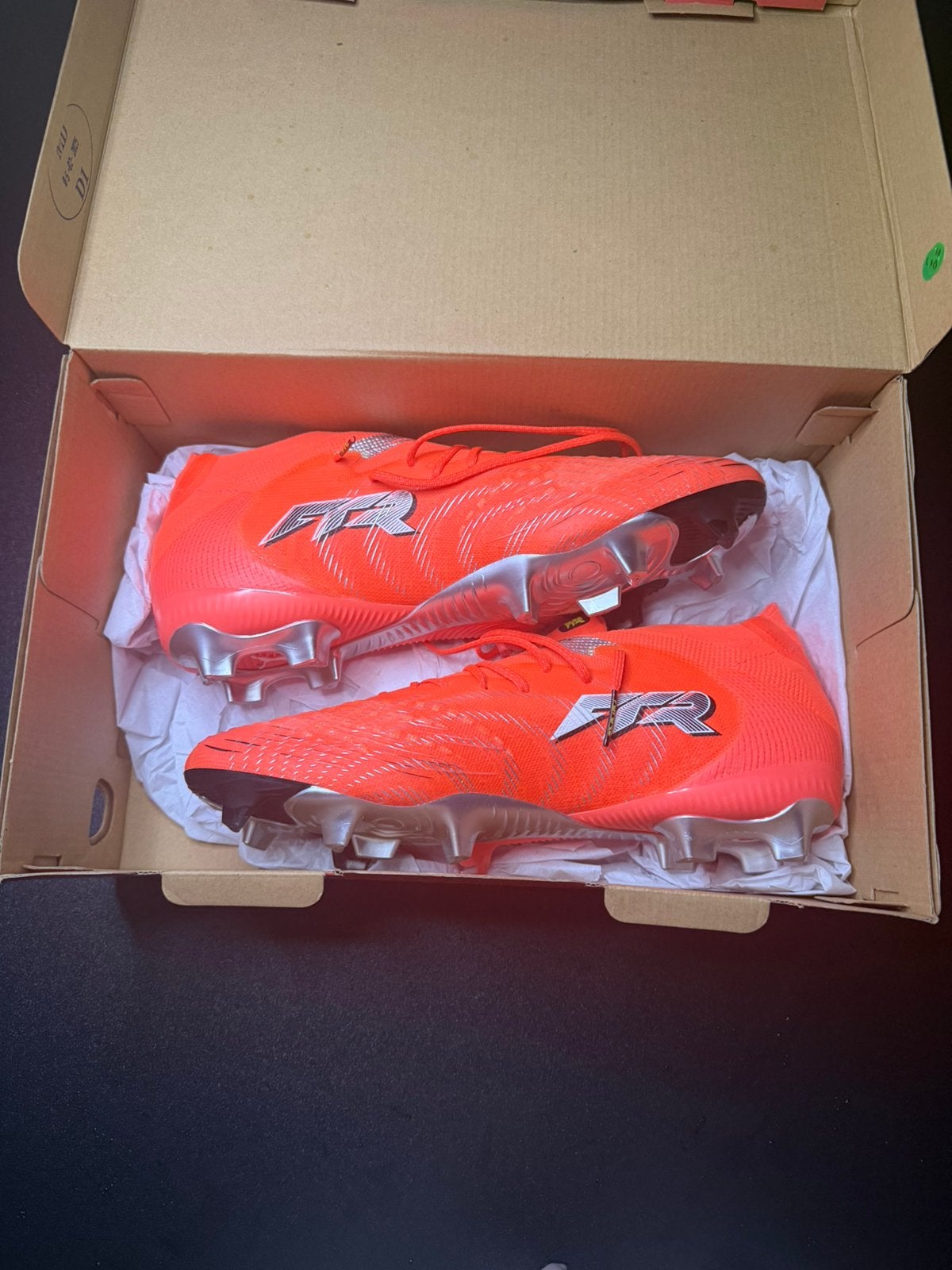 Chaussures de football Puma Futures, Sports & Fitness, Enlèvement ou Envoi, Comme neuf
