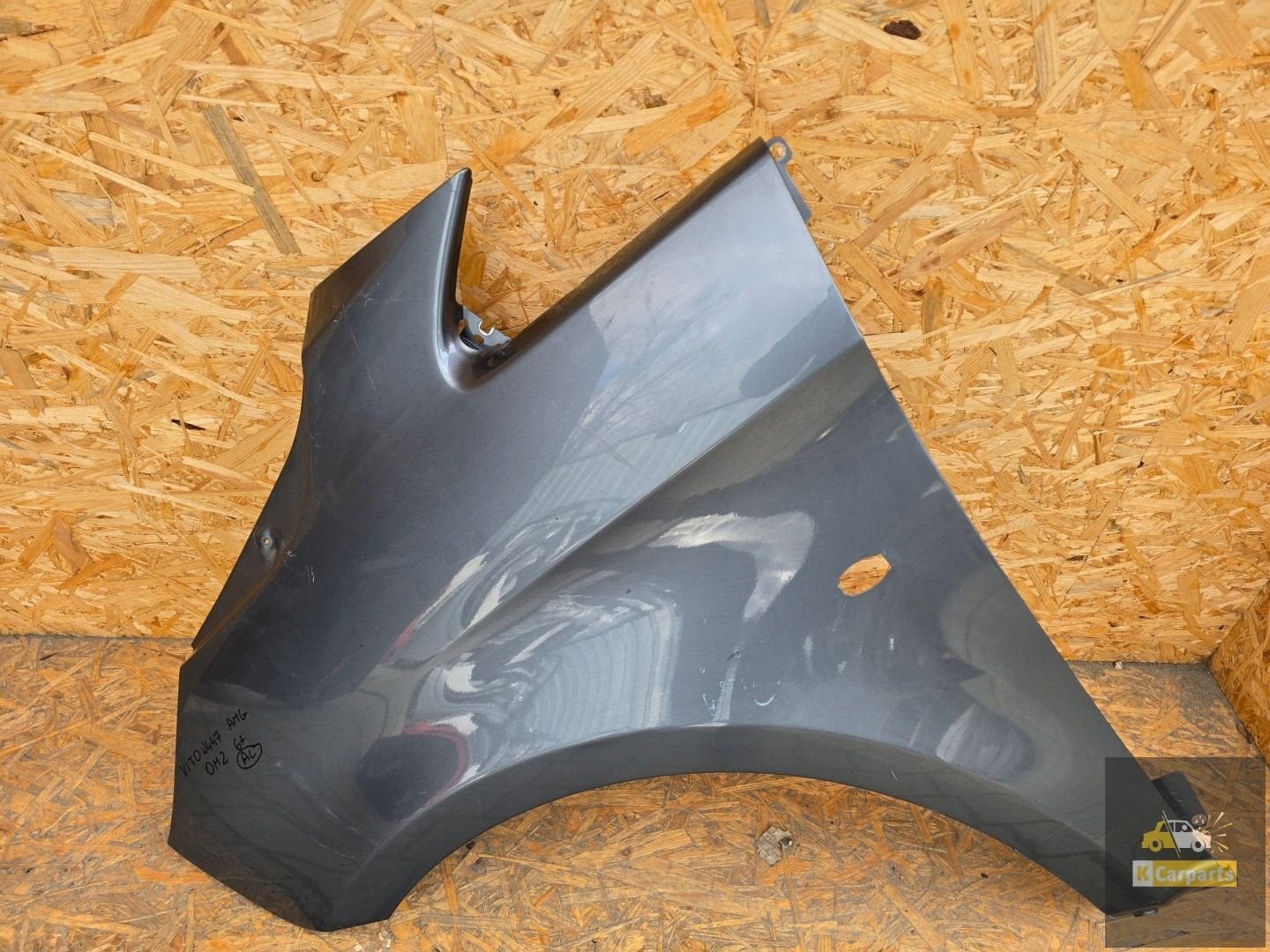 Aileron avant gauche Mercedes Vito W447 AMG, Mercedes-Benz AG, Mercedes-Benz, Utilisé, Mercedesstrasse 120
70372  Stuttgart, DE