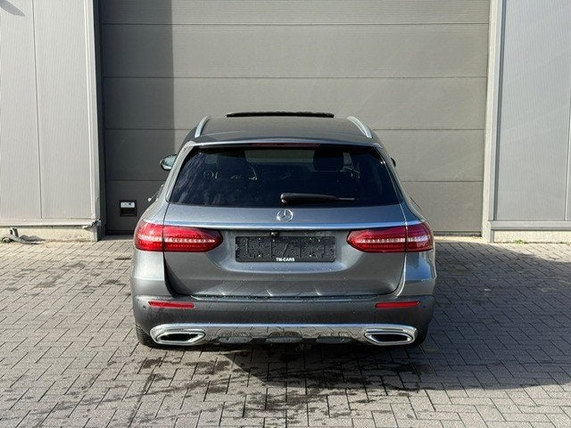 Mercedes-Benz E220D All Terrain lichte vracht, Auto's, Automaat, Dealer onderhouden, Leder en Stof, Mercedes-Benz