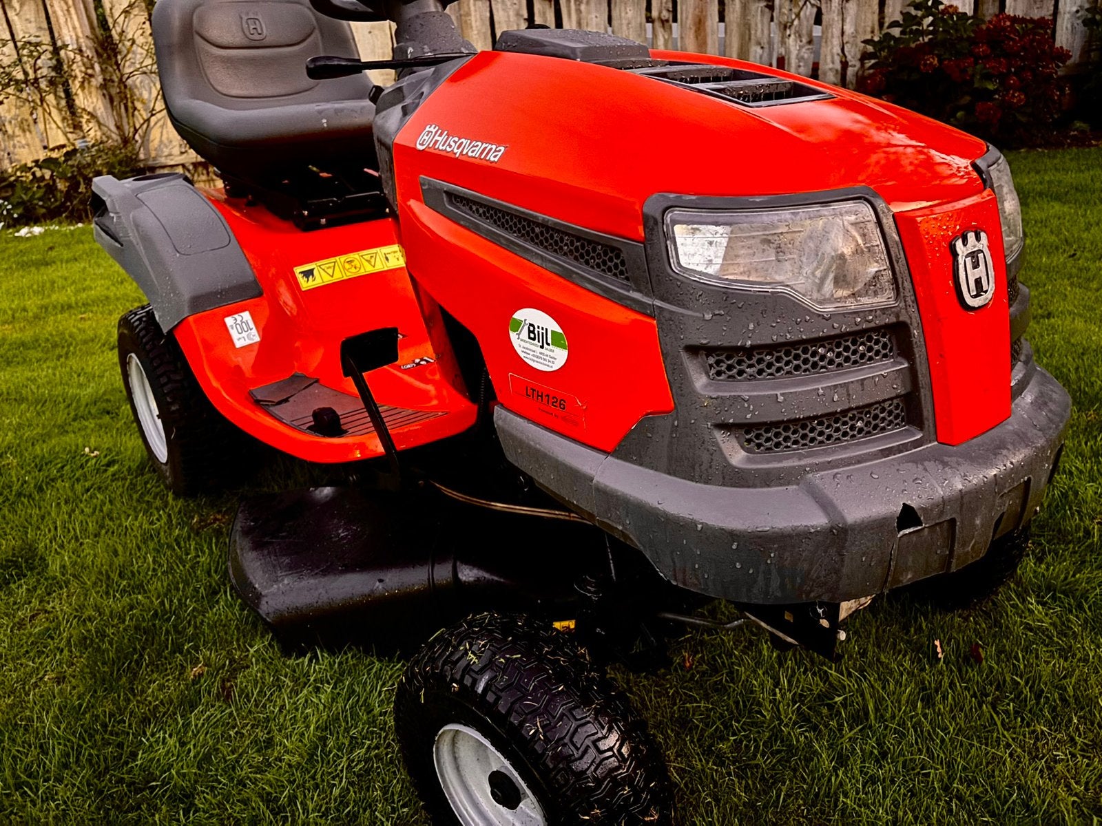 mooie Husqvarna B&S motor Hydrostaat mulcher / zij-uitworp, Tuin en Terras, Ophalen of Verzenden