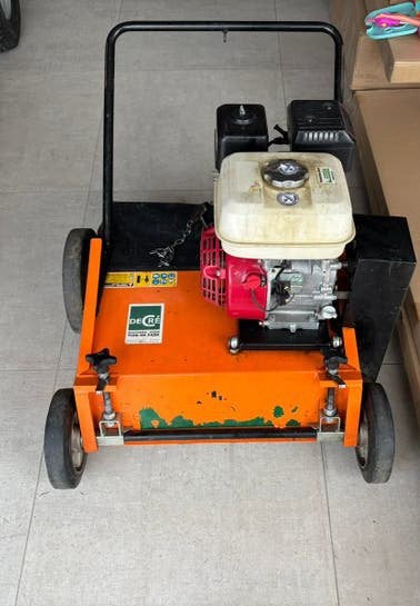 Eliet verticuteermachine 501, Enlèvement, Utilisé, Essence