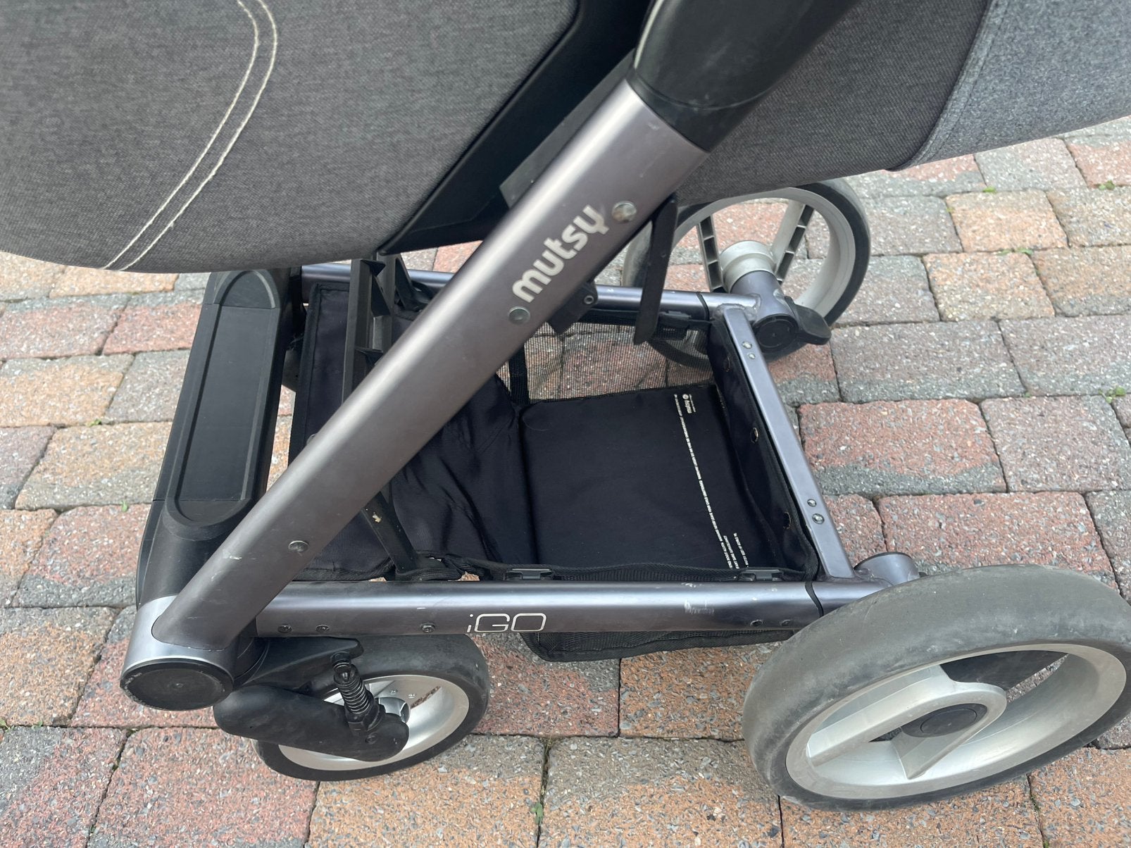 Volledige kinderbuggy mutsy, Kinderen en Baby's, Ophalen, Gebruikt, Overige merken, Regenhoes