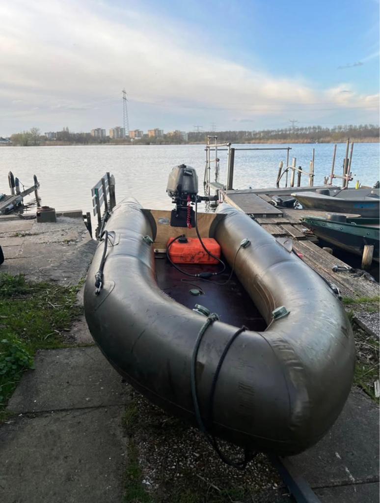Dinghy avec moteur hors-bord, Enlèvement ou Envoi, Comme neuf