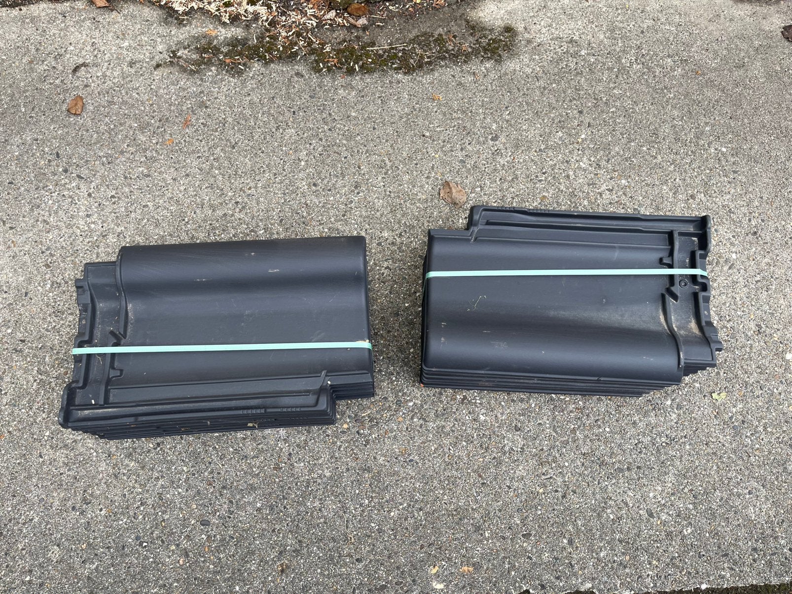 12 nieuwe Nelskamp F12 U Zuid dakpannen – matzwart engobe, Ophalen, Nieuw, Zwart, Dakpannen