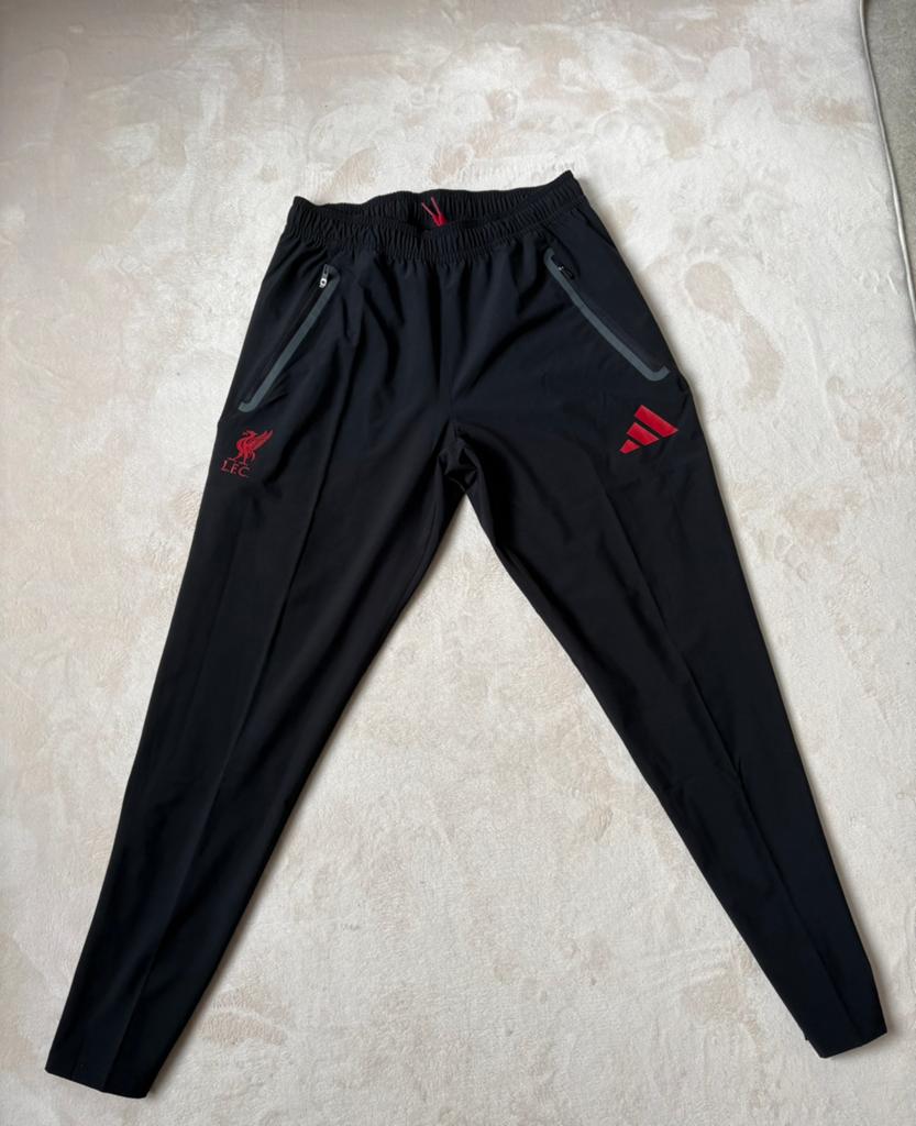Liverpool Adidas trainingssokken, Kleding | Heren, Sportkleding, Ophalen, Maat 48/50 (M), Zwart, Zo goed als nieuw