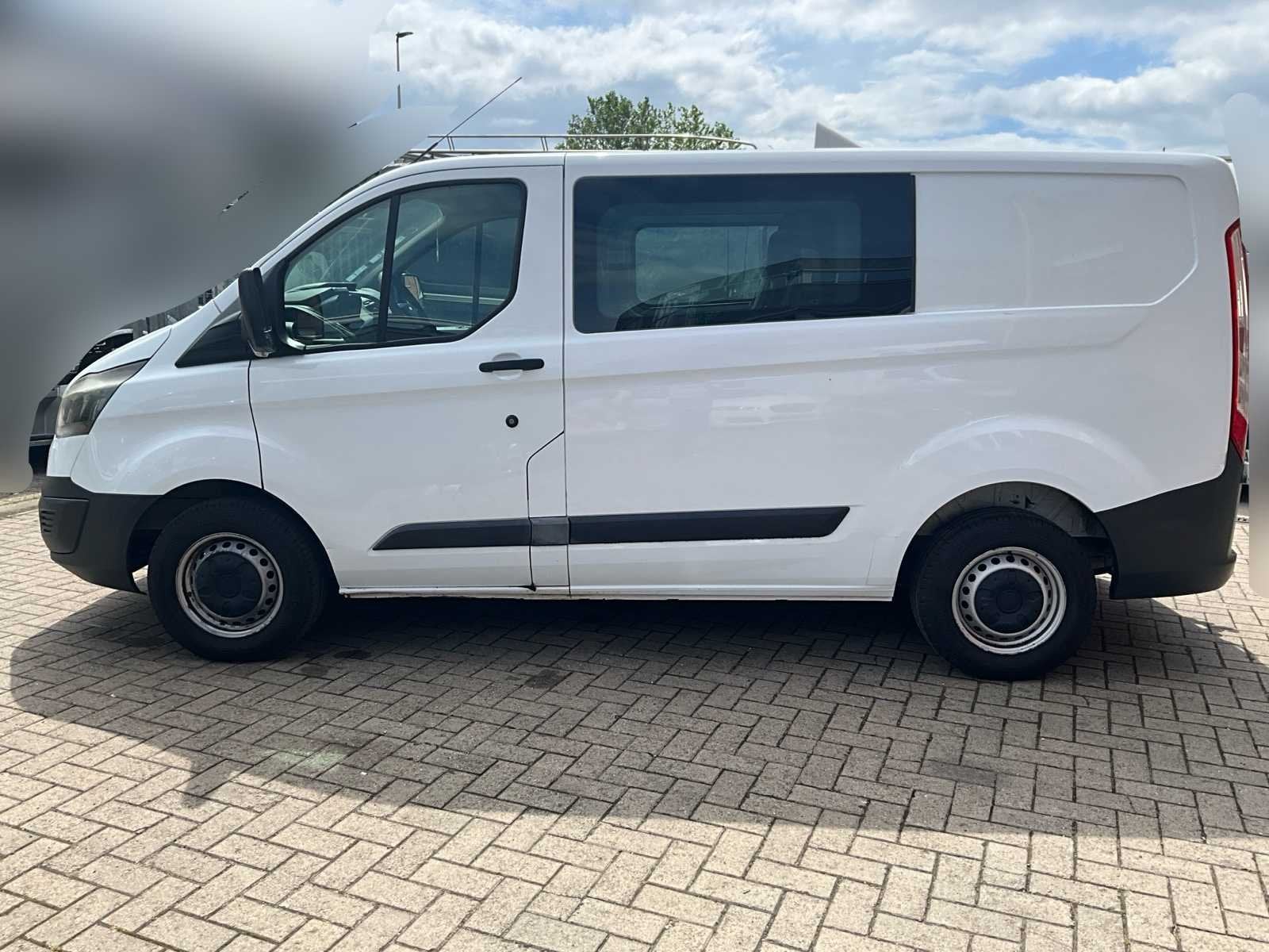 2013 Ford Transit Custom - 6 pers -trekhaak - nieuwe banden, Auto's, Bestelwagens en Lichte vracht, Euro 5, Gebruikt, Bedrijf