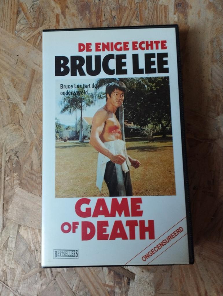 2 video banden over Bruce Lee kleur verschillende kleuren, Ophalen