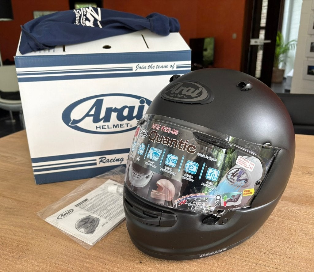 Arai Quantic motorhelm mat zwart, M, Arai, Dames, Integraalhelm