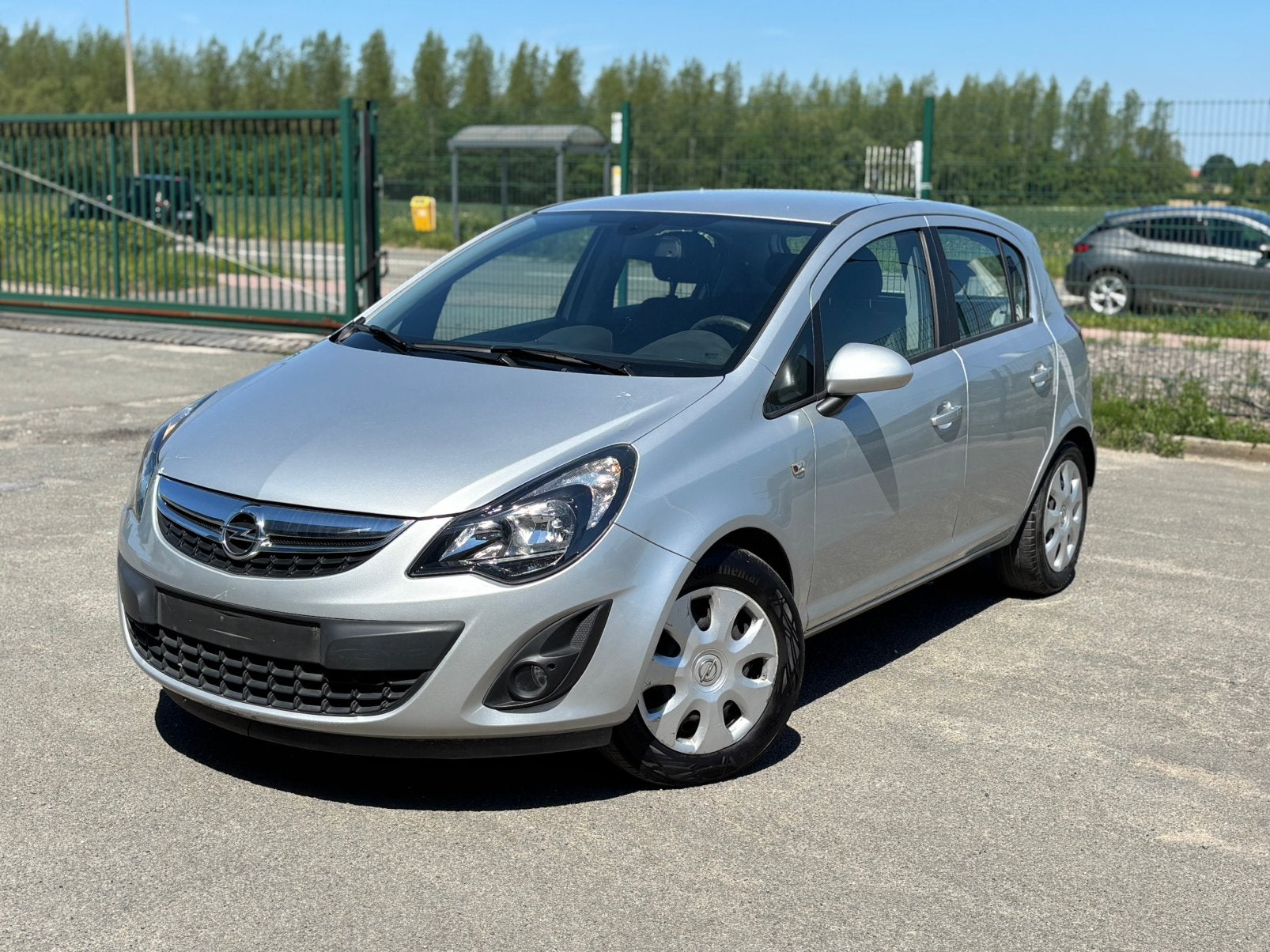 Opel Corsa Cosmo 2014 1.4 essence Airco LEZ Ok 97000km, Euro 5, 50 kW, 996 cc, Bedrijf