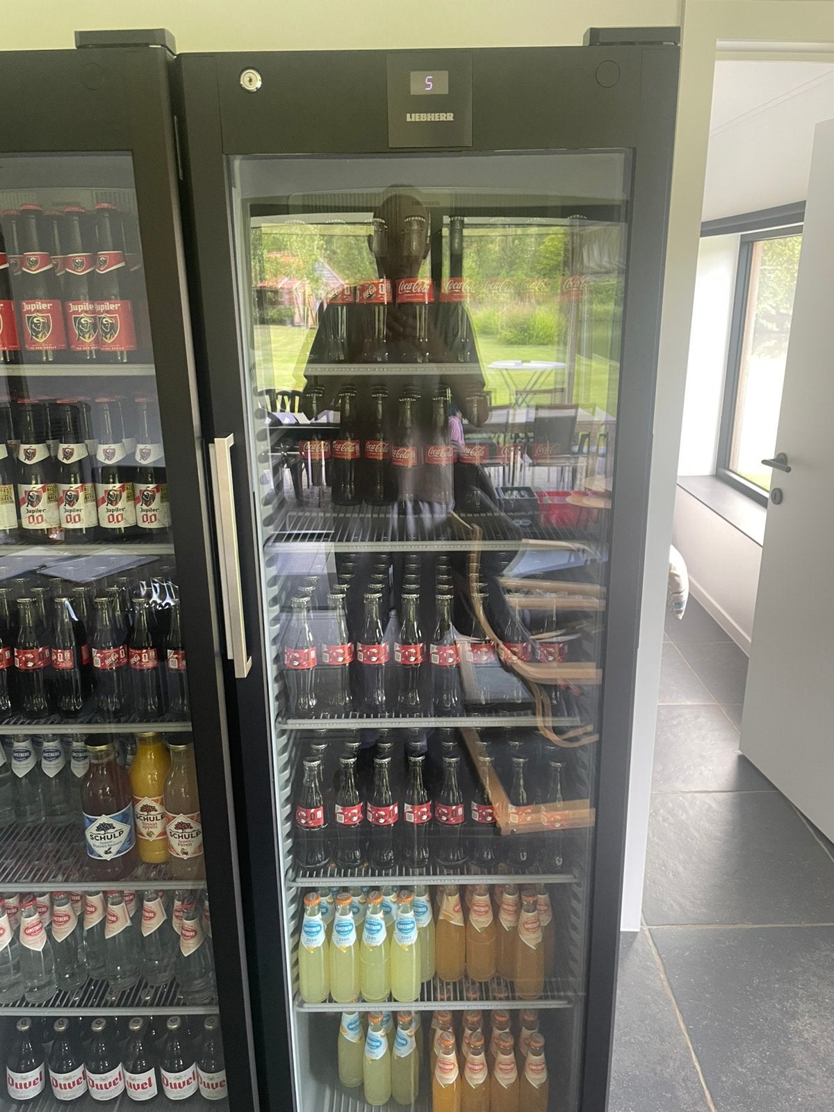 Frigo met glasen deur, Ophalen