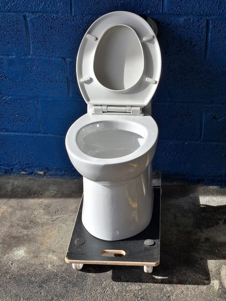 WC monobloc à pompe incorporée neuf à vendre, Enlèvement, Neuf, Pierre, Toilettes