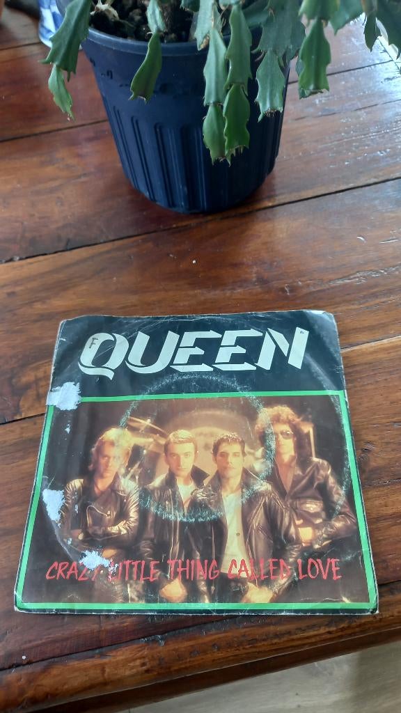 Vinyl (45t) queen "crazy little thing called love", Enlèvement, 1980 - 1989, Utilisé
