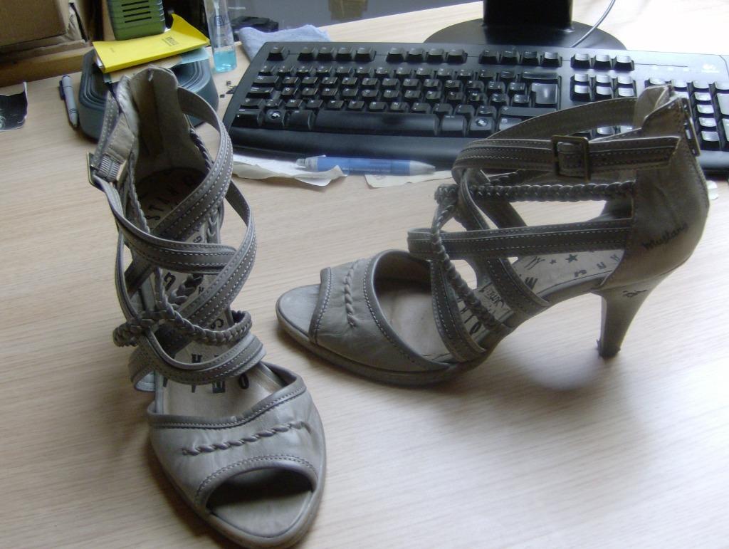 schoenen merk mustang - maat 38, Pumps, Ophalen of Verzenden, Mustang, Gedragen