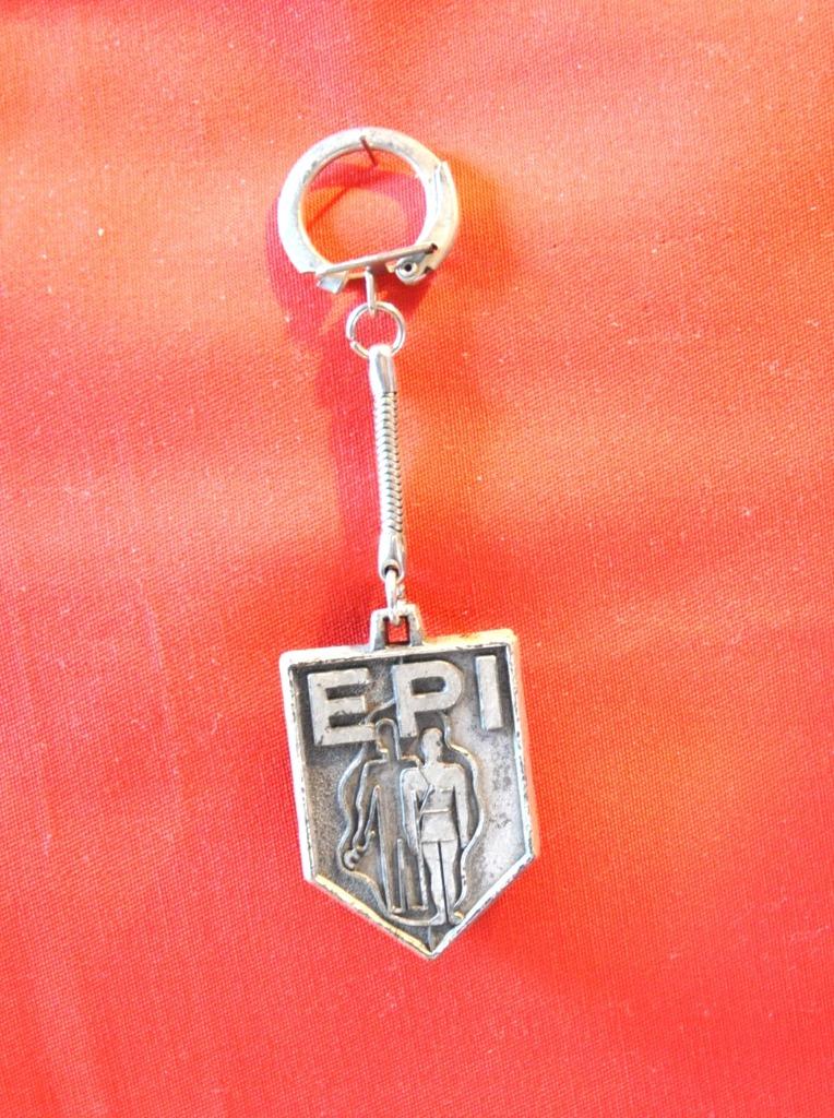 porte cle sportif E P I education physique interentreprises, Ophalen of Verzenden, Gebruikt, Sport