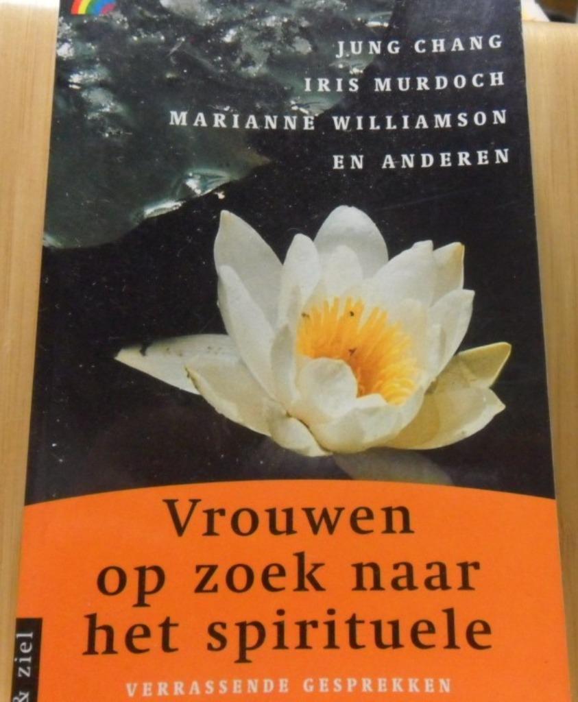Vrouwen op zoek naar het spirituele, verrassende gesprekken,, Ophalen of Verzenden, Zo goed als nieuw