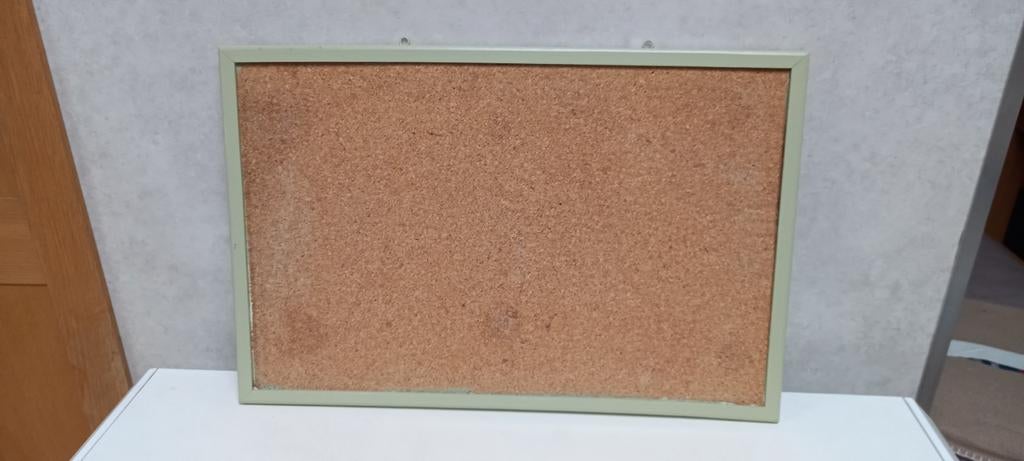 Prikbord 38/58cm, Huis en Inrichting, Gebruikt, Ophalen of Verzenden, Minder dan 50 cm, 50 tot 75 cm
