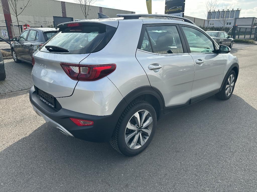 Kia Stonic, benzine, AUTOMAAT, 2024, CAMERA /CARPLAY-ANDROID, Auto's, Kia, Stof, Euro 6, USB, https://public.car-pass.be/vhr/0bbea489-6bc8-4522-bd33-30a8ba92c527