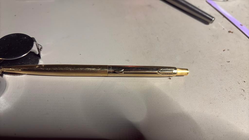 Ancien stylo a bille parker, Collections, Enlèvement ou Envoi, Comme neuf, Stylo à bille, Parker