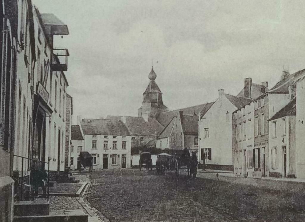 Carte Postale Merbes-le-Château – La grand’place (attelages), Enlèvement ou Envoi, Non affranchie, Hainaut