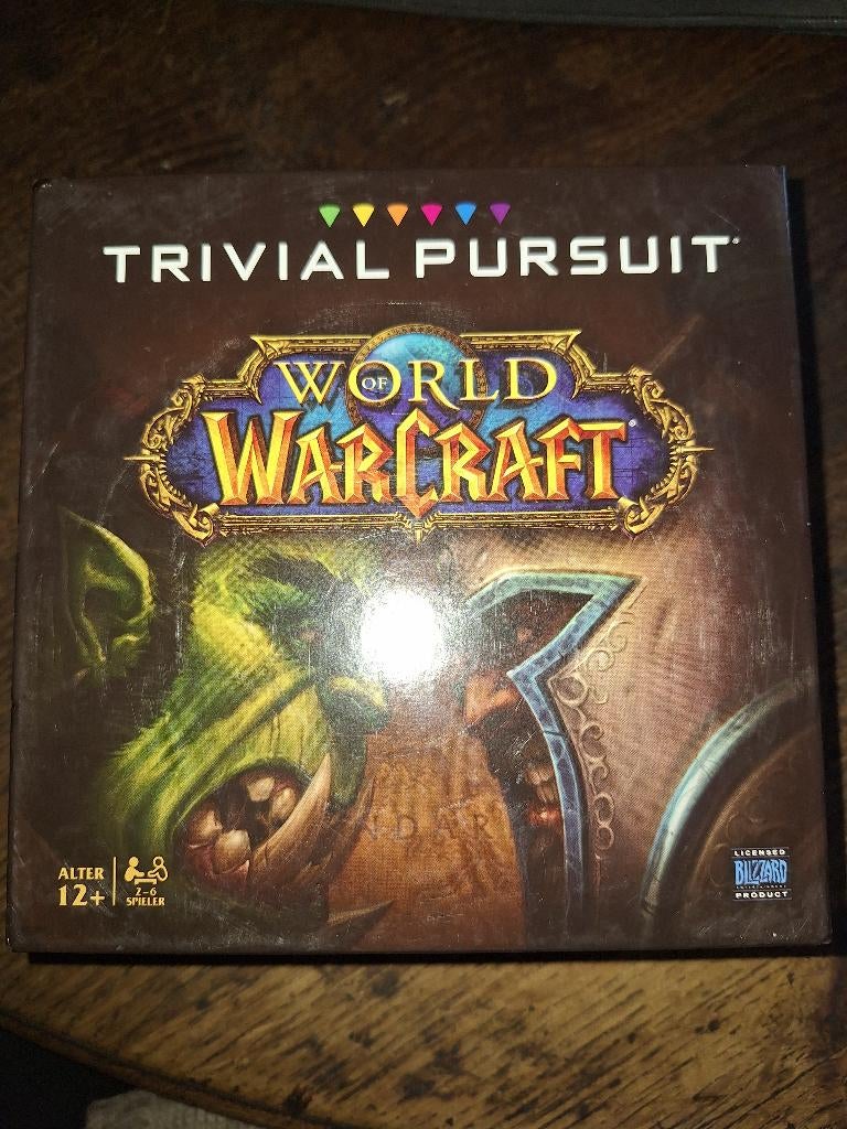 TRIVIAL PURSUIT WORLD OF WARCRAFT en allemand, Trois ou quatre joueurs, Enlèvement ou Envoi, Comme neuf, Hasbro