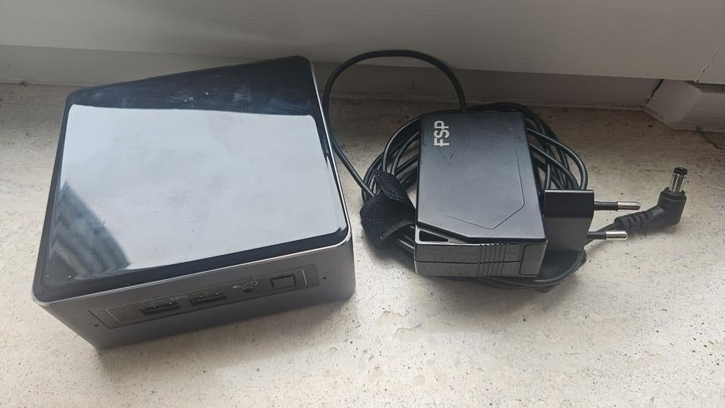 Nuc computer I3, Informatique & Logiciels, Enlèvement, Comme neuf