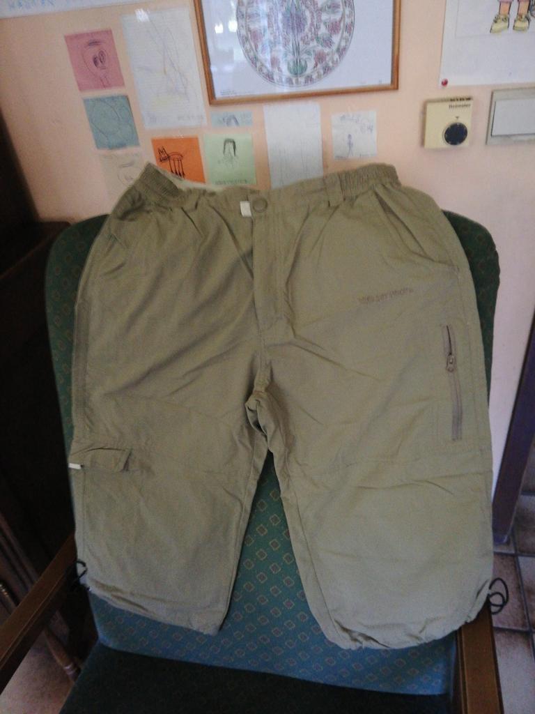 Pantacourt homme Karrimor. Explorer. Kaki. Taille 42., Enlèvement ou Envoi, Comme neuf