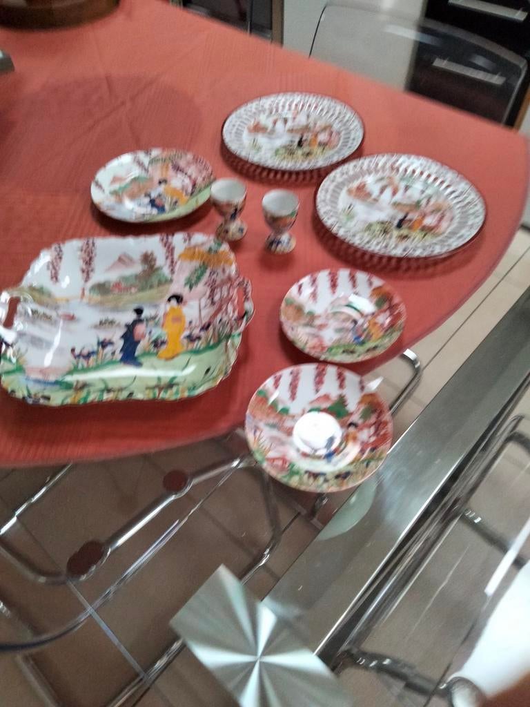 8 stuks Victoria servies, Ophalen