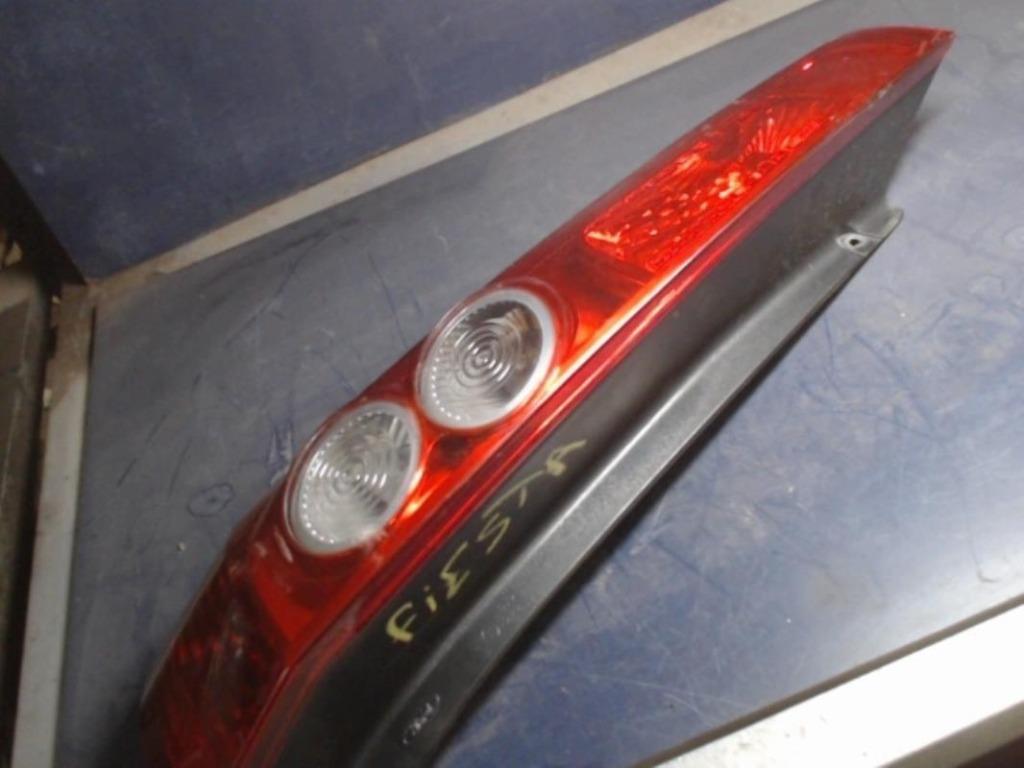 Feu arrière gauche Ford Fiesta V 2005-2008 LP/11100, Enlèvement ou Envoi, Utilisé, Ford