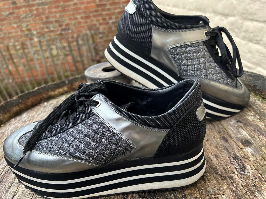 Les baskets Pertini sont comme neuves, Enlèvement, Comme neuf