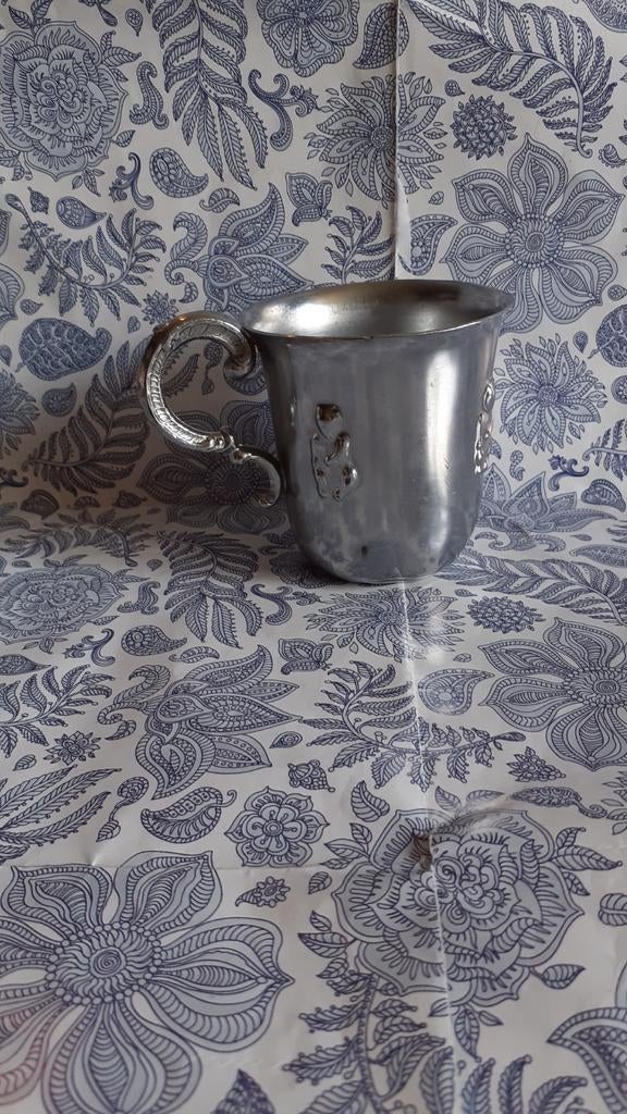 tasse de naissance en metal argenté, Enlèvement ou Envoi