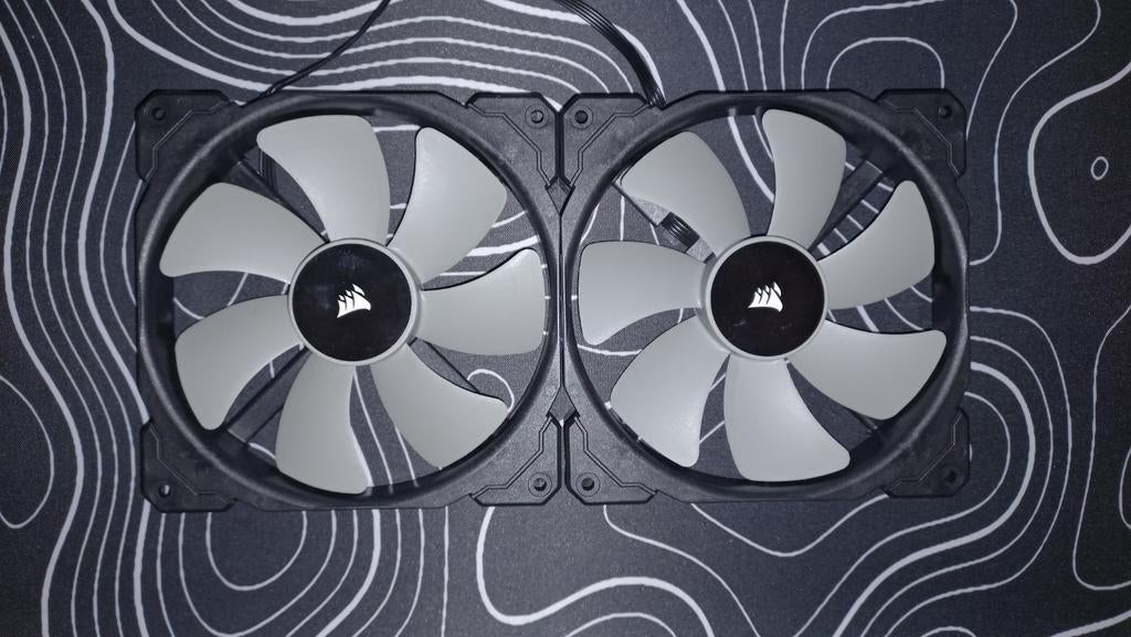 Fan Corsair ML140 PWM, Computers en Software, Computerkoelers, Ophalen, Zo goed als nieuw, Luchtkoeling