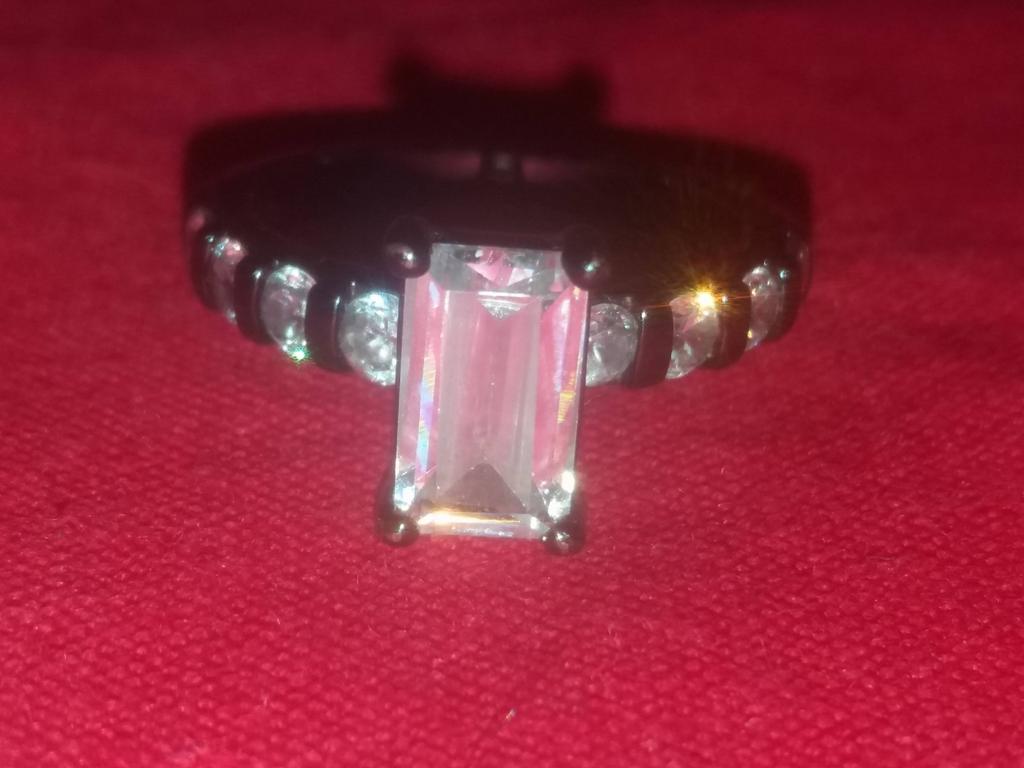 Bague Swarovski en argent noir, Enlèvement ou Envoi, Comme neuf, Bijou ou Montre