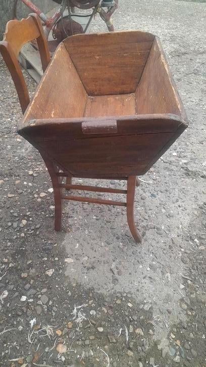 Ancien pétrin en bois, Antiquités & Art, Enlèvement