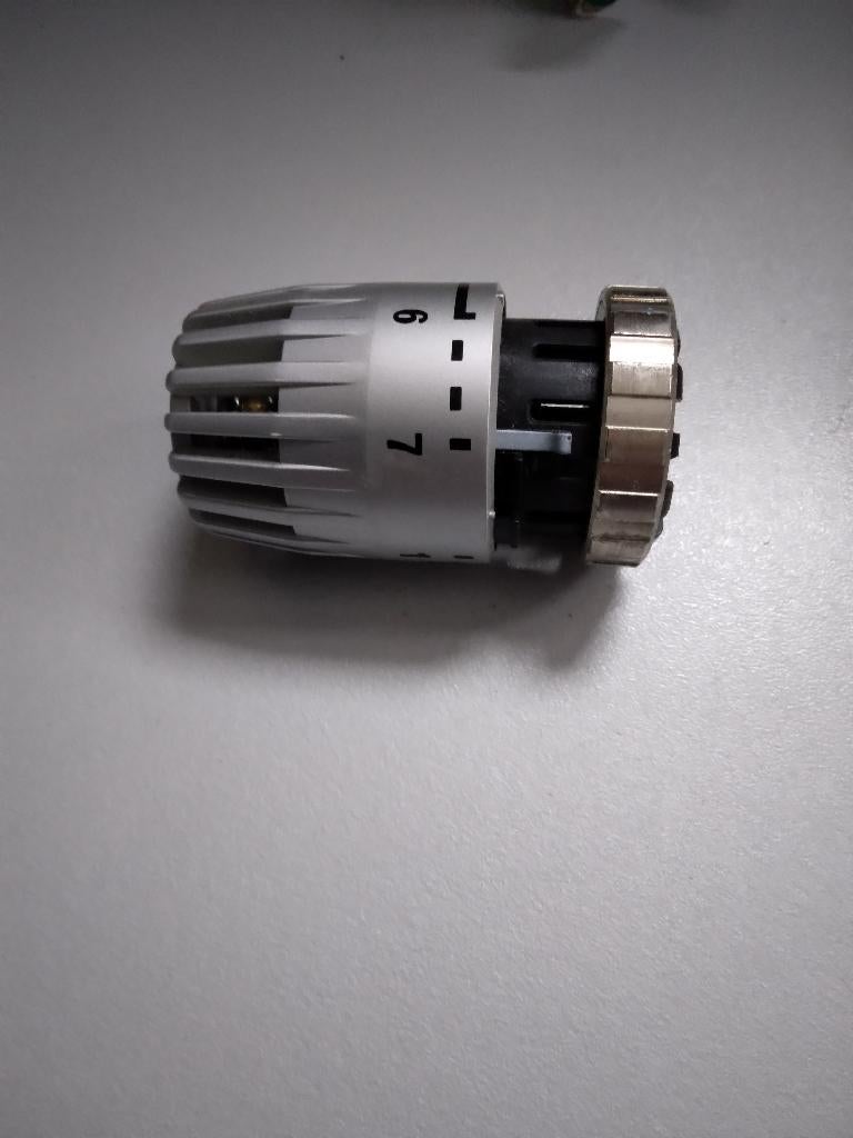 Choix entre 2 vannes thermostatiques, Enlèvement ou Envoi, Neuf