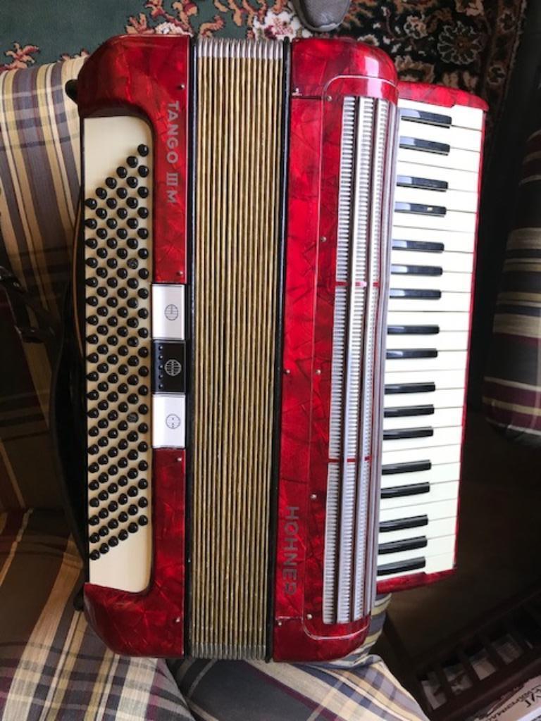 Accordeon Hohner, Muziek en Instrumenten, Ophalen, Gebruikt, Met koffer, Toetsaccordeon