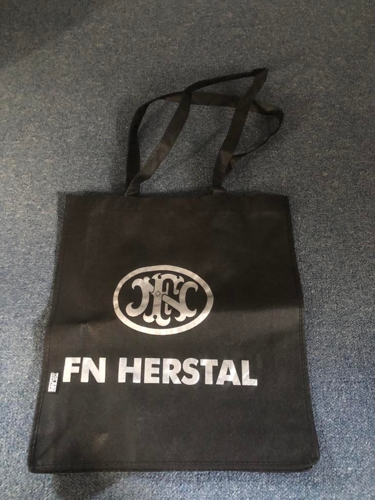Draagtas FN HERSTAL, Verzamelen, Ophalen of Verzenden, Overige soorten, Overige typen