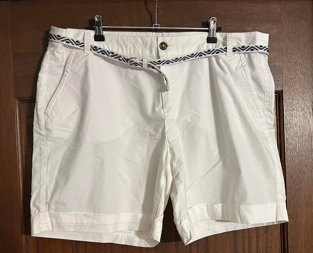 Short blanc de la marque Yjessica, taille 42 à 44 environ, Taille 42/44 (L), Enlèvement ou Envoi, Yessica, Porté