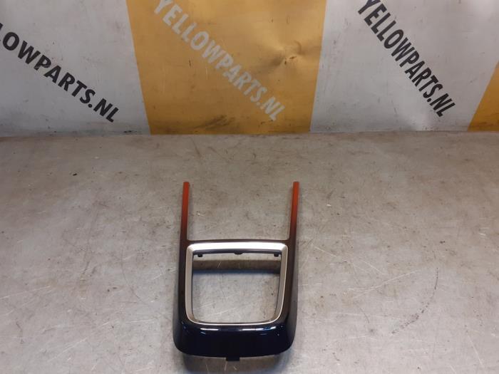 Console centrale d'un Suzuki Swift, Enlèvement ou Envoi, 3 mois de garantie, Utilisé, Suzuki