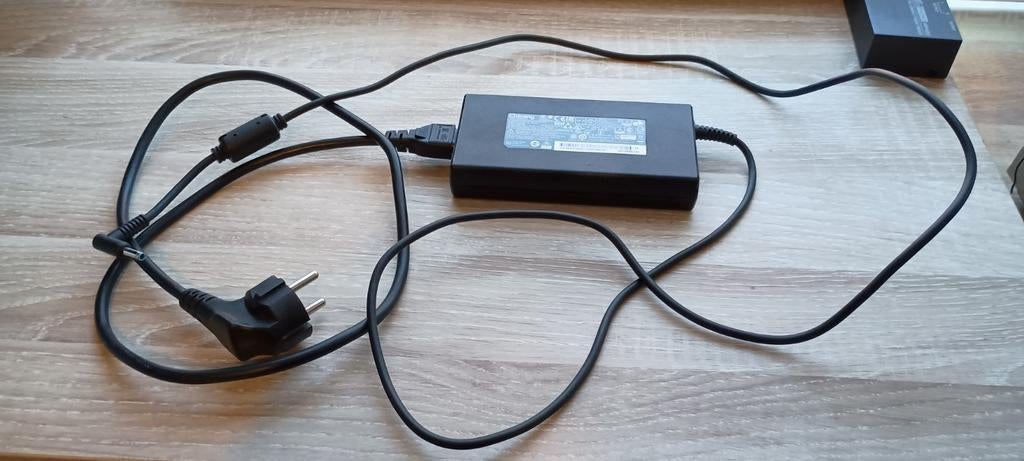 Chicany 180w Alimentation, Informatique & Logiciels, Accumulateurs & Batteries, Comme neuf, Enlèvement ou Envoi
