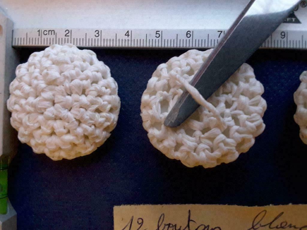 boutons en passementerie 36 mm blanc mat leger bombé B3612P, Enlèvement ou Envoi, Neuf, Bouton ou Boutons