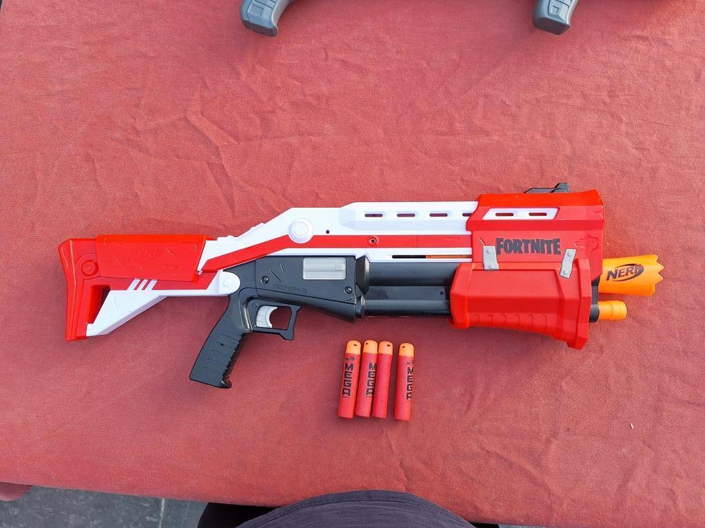 Nerf Fortnite Bossmerg-12 geweer, Ophalen of Verzenden, Zo goed als nieuw