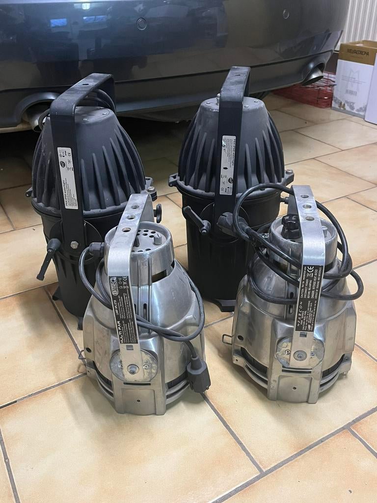 2x MultiPar + 2x PAR 64 (waterdicht), Musique & Instruments, Éclairage de théâtre, Enlèvement ou Envoi, Utilisé
