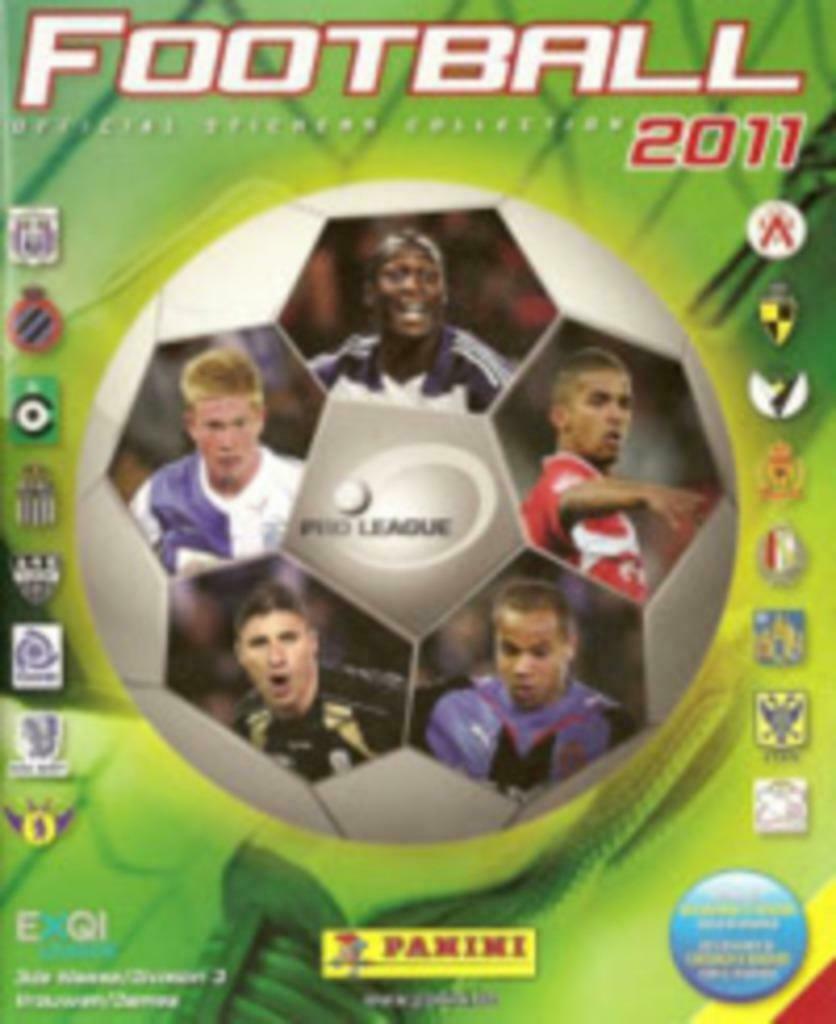 Leeg boek + 275 verschillende stickers Panini Football 2011, Ophalen of Verzenden, Nieuw, Sport