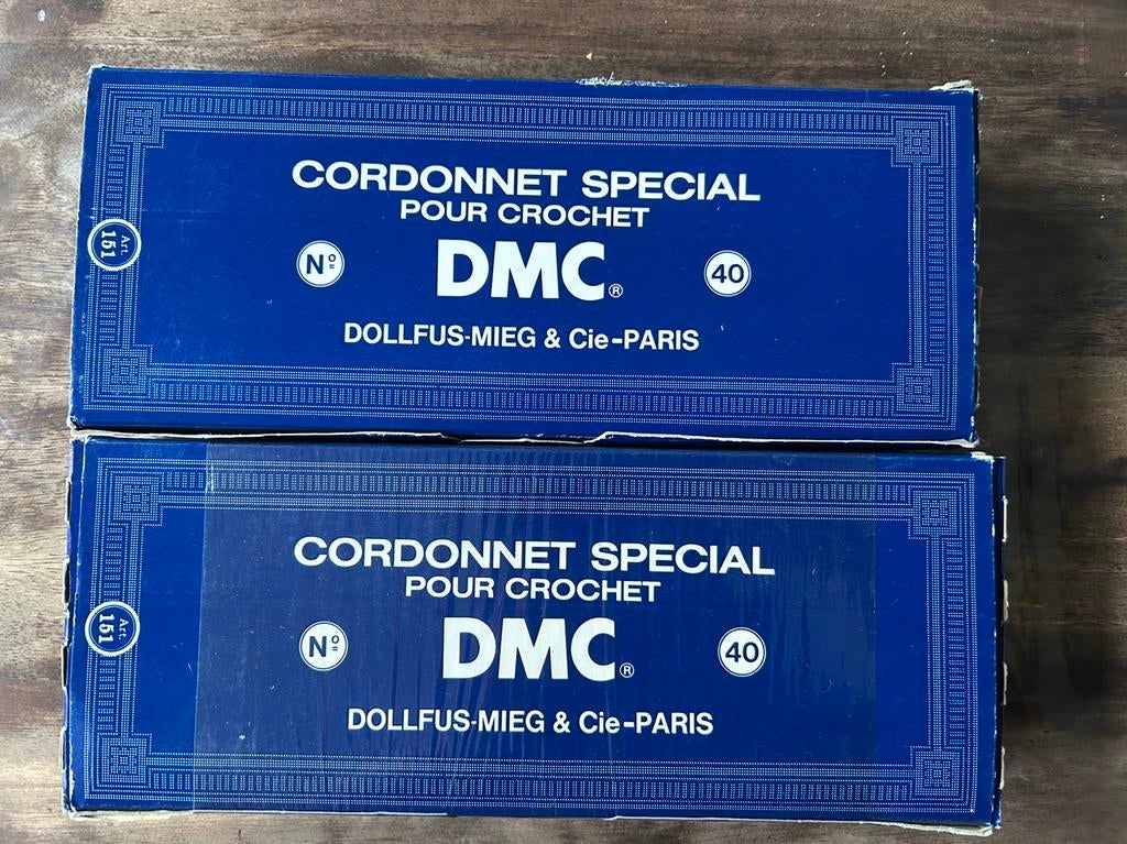 20 bolletjes ecru naturel DMC nr40, Hobby en Vrije tijd, Ophalen of Verzenden, Zo goed als nieuw
