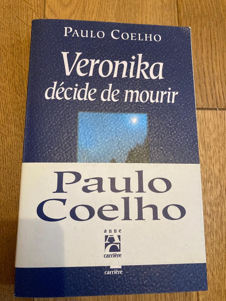 Véronika décide de mourir de Paulo Coelho, Ophalen of Verzenden, Zo goed als nieuw